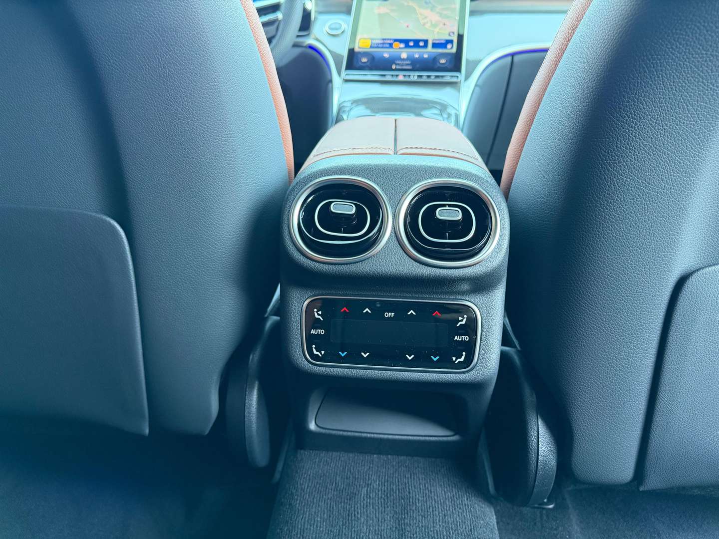 Mercedes GLC Coupé 300 Premium - 2026 - Joinsteer - #24