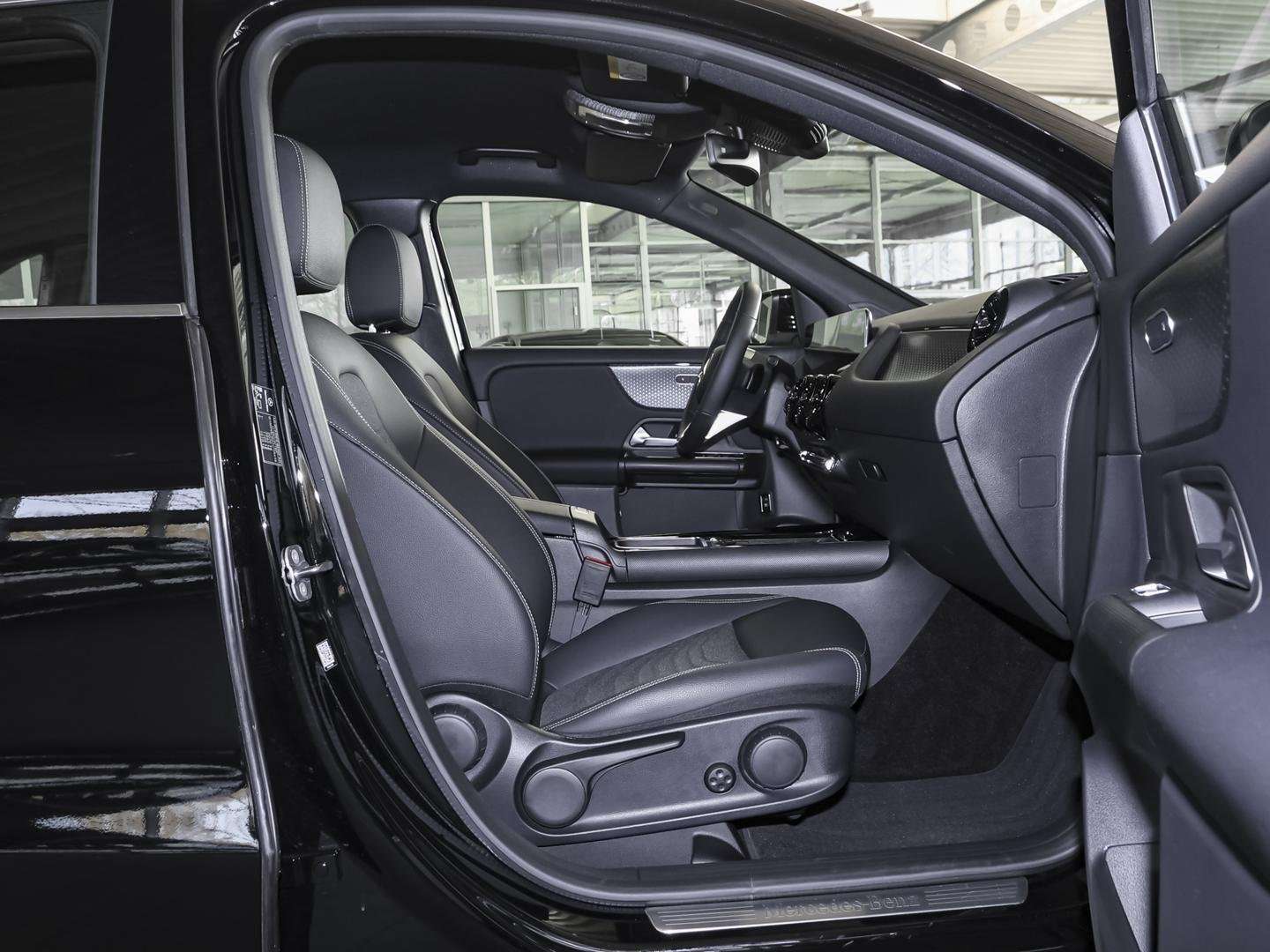 Mercedes GLA 200 - 2024 - Joinsteer - #5