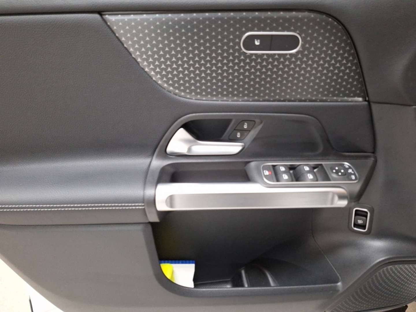 Mercedes GLB 200 200 Night Edition - 2024 - Joinsteer - #3