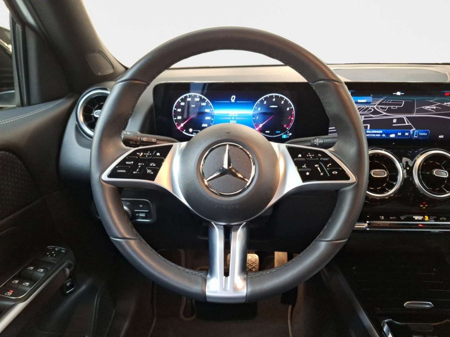 Mercedes GLB 200 200 Night Edition - 2024 - Joinsteer - #4