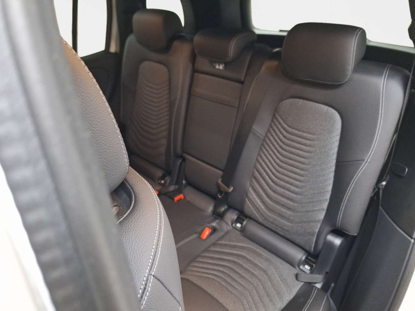 Mercedes GLB 200 200 Night Edition - 2024 - Joinsteer - #7