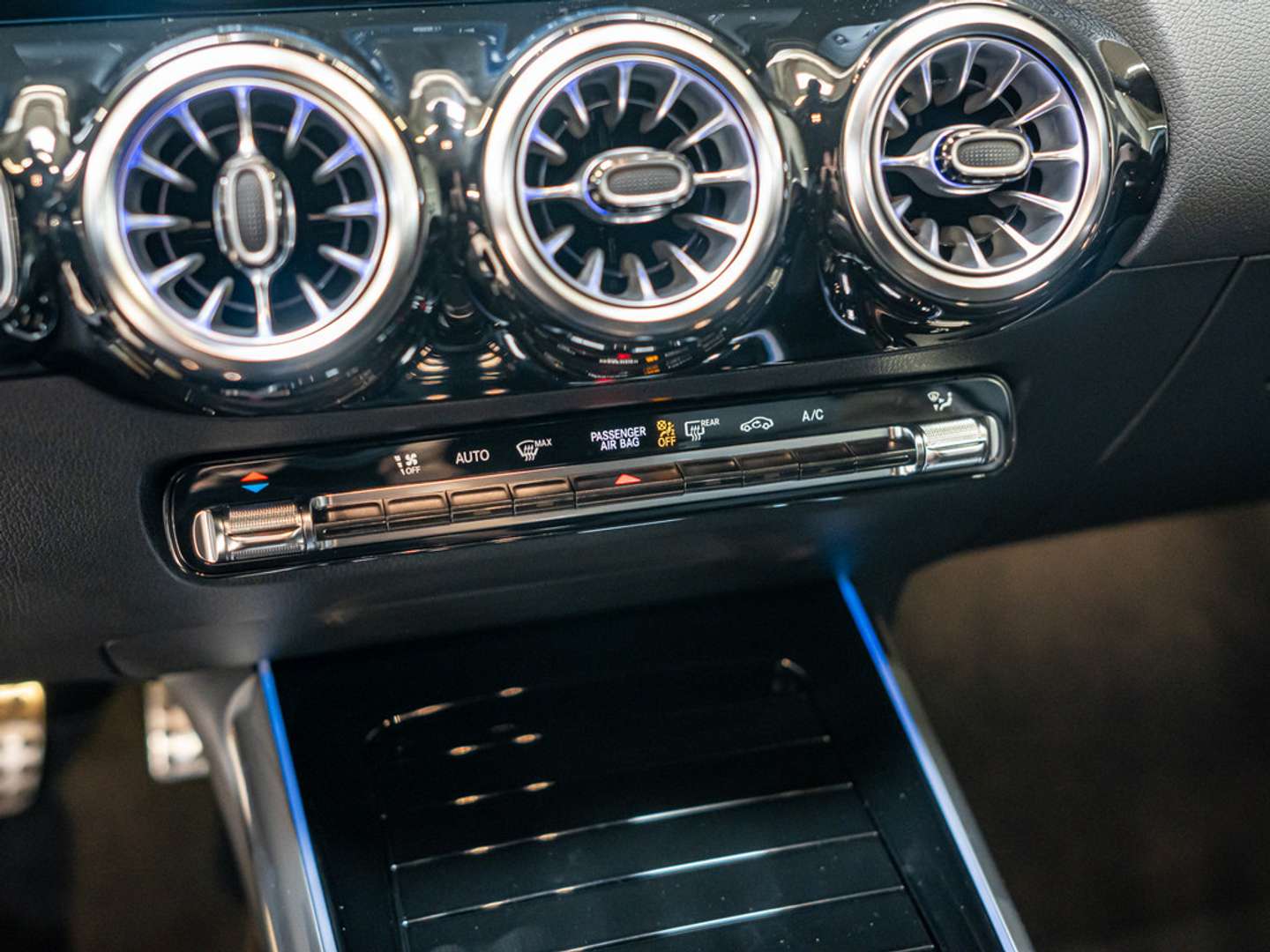 Mercedes GLA 180 AMG Line - 2025 - Joinsteer - #12