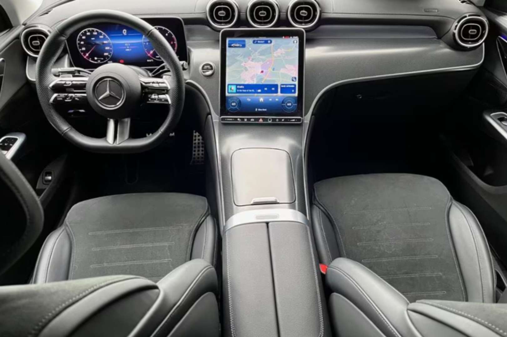 Mercedes GLC Coupé 220 AMG Line - 2024 - Joinsteer - #5