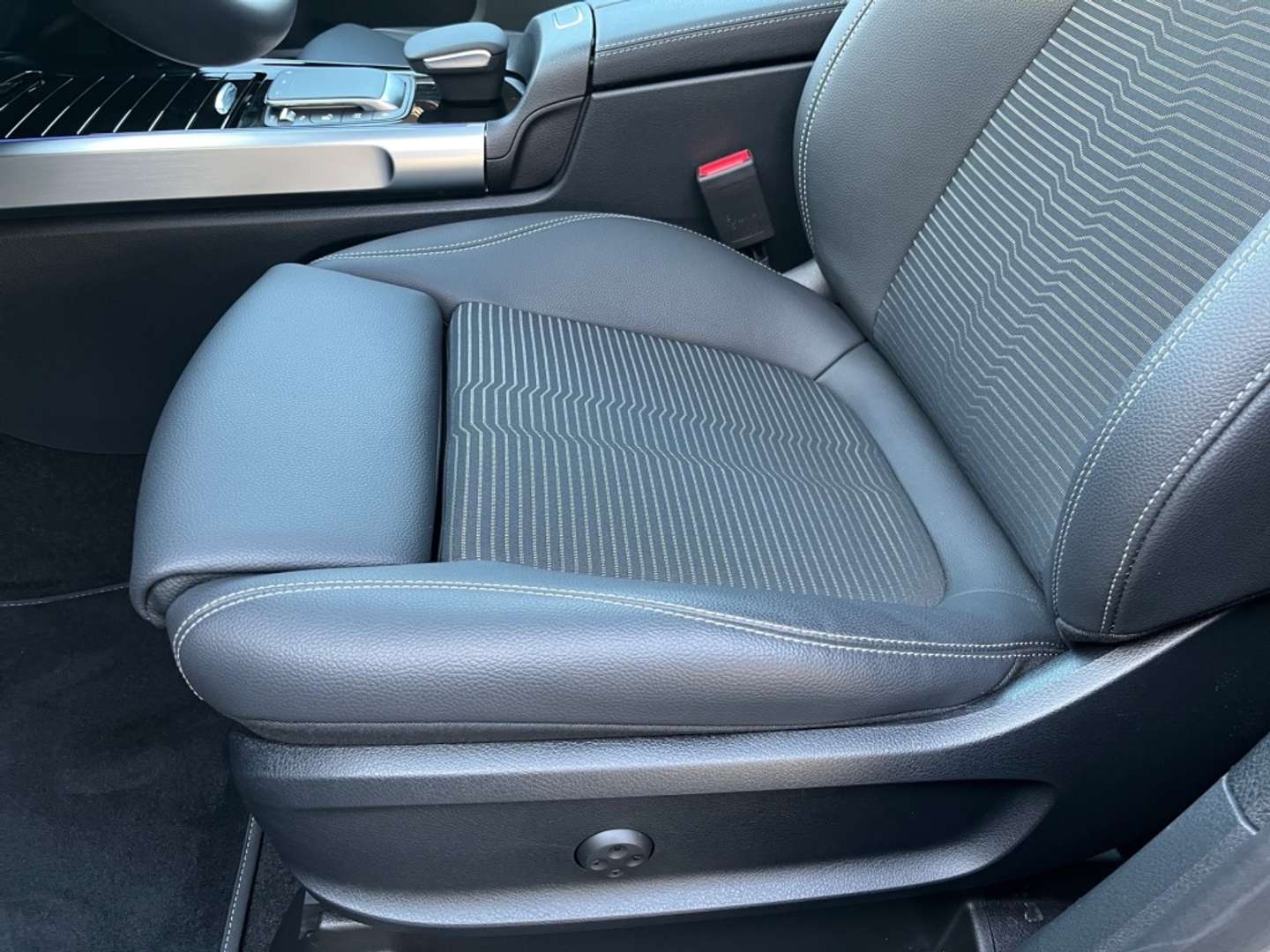 Mercedes GLB 200 Night Edition - 2023 - Joinsteer - #23