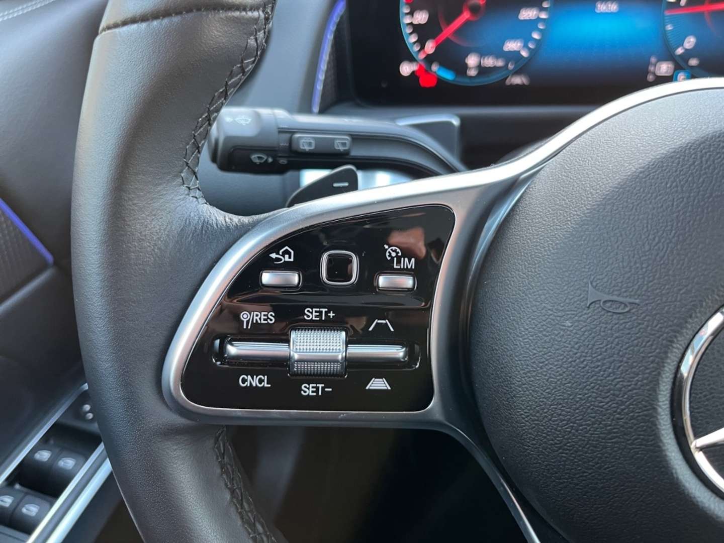 Mercedes GLB 200 Night Edition - 2023 - Joinsteer - #26