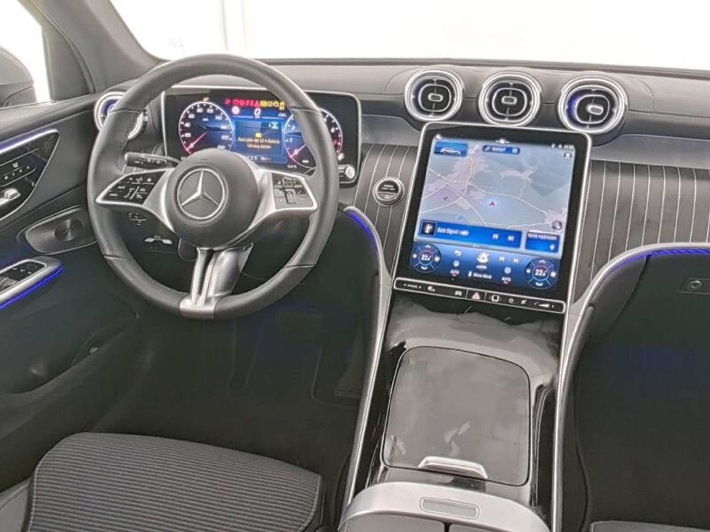 Mercedes GLC 200 Avantgarde - 2024 - Joinsteer - #3