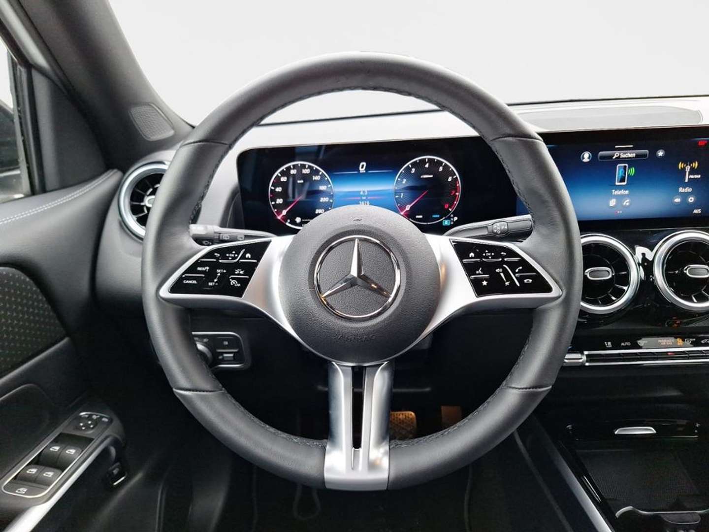 Mercedes GLB 200 Night Edition - 2024 - Joinsteer - #13