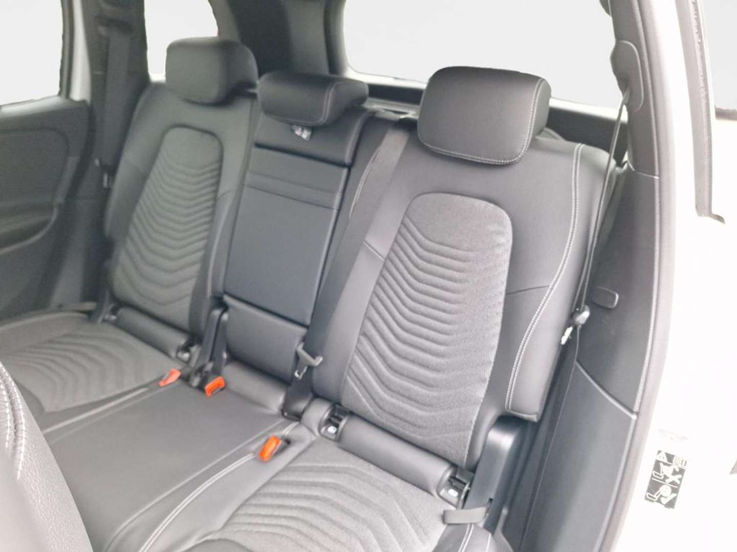 Mercedes GLB 200 Night Edition - 2024 - Joinsteer - #16