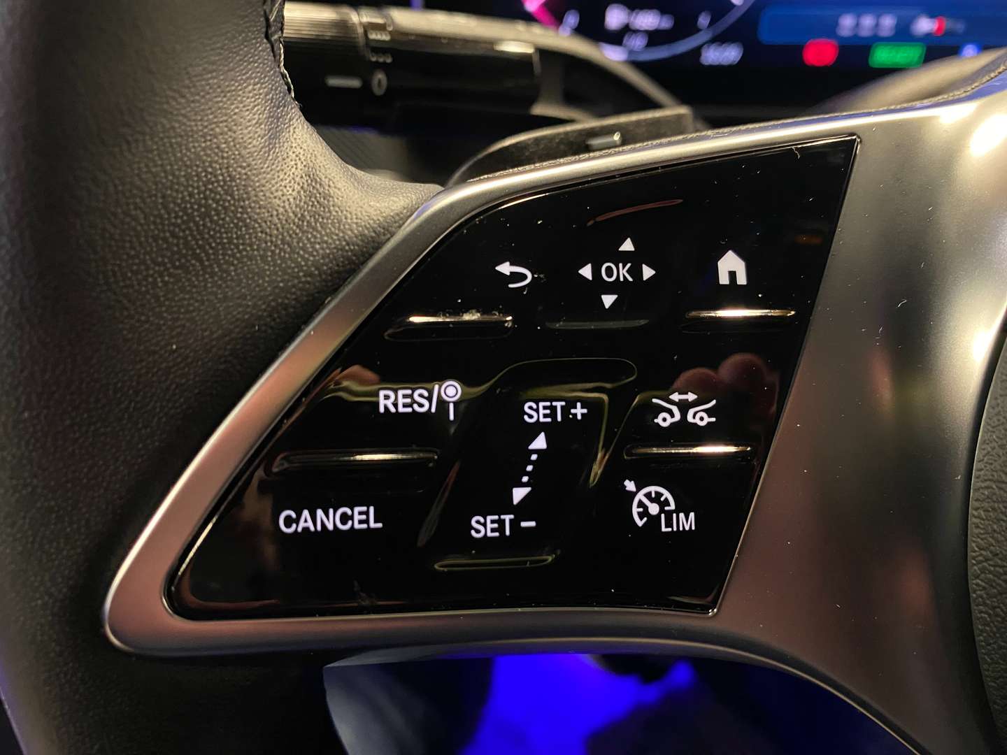 Mercedes GLC Coupé 300 Luxury - 2025 - Joinsteer - #16