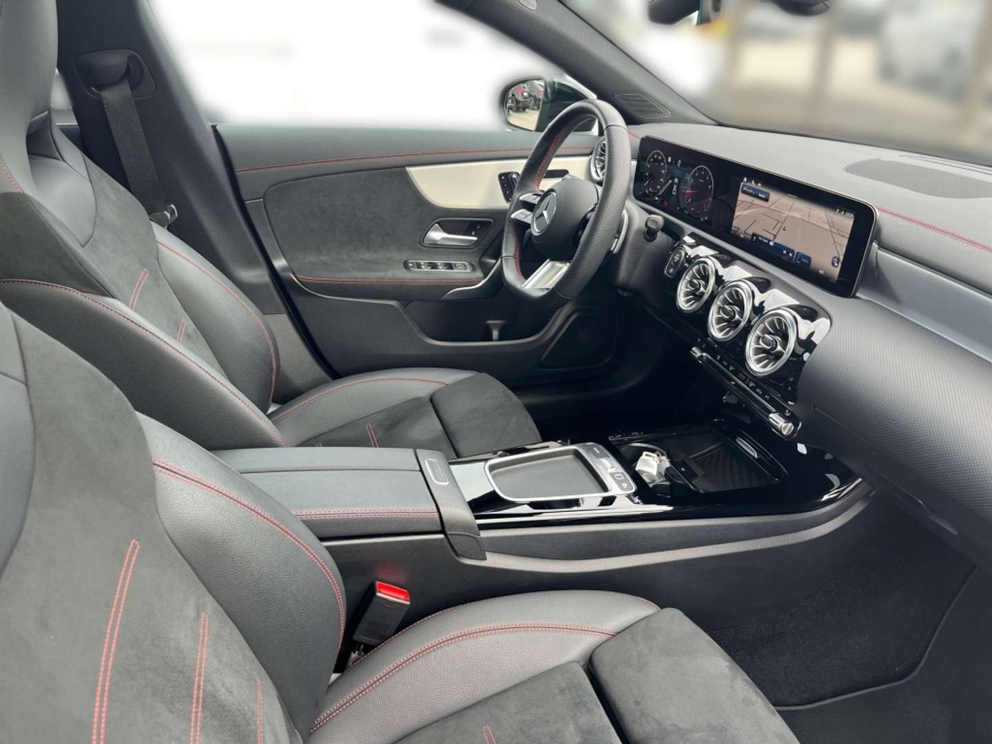 Mercedes CLA 200 Coupé 200 AMG Line - 2024 - Joinsteer - #8