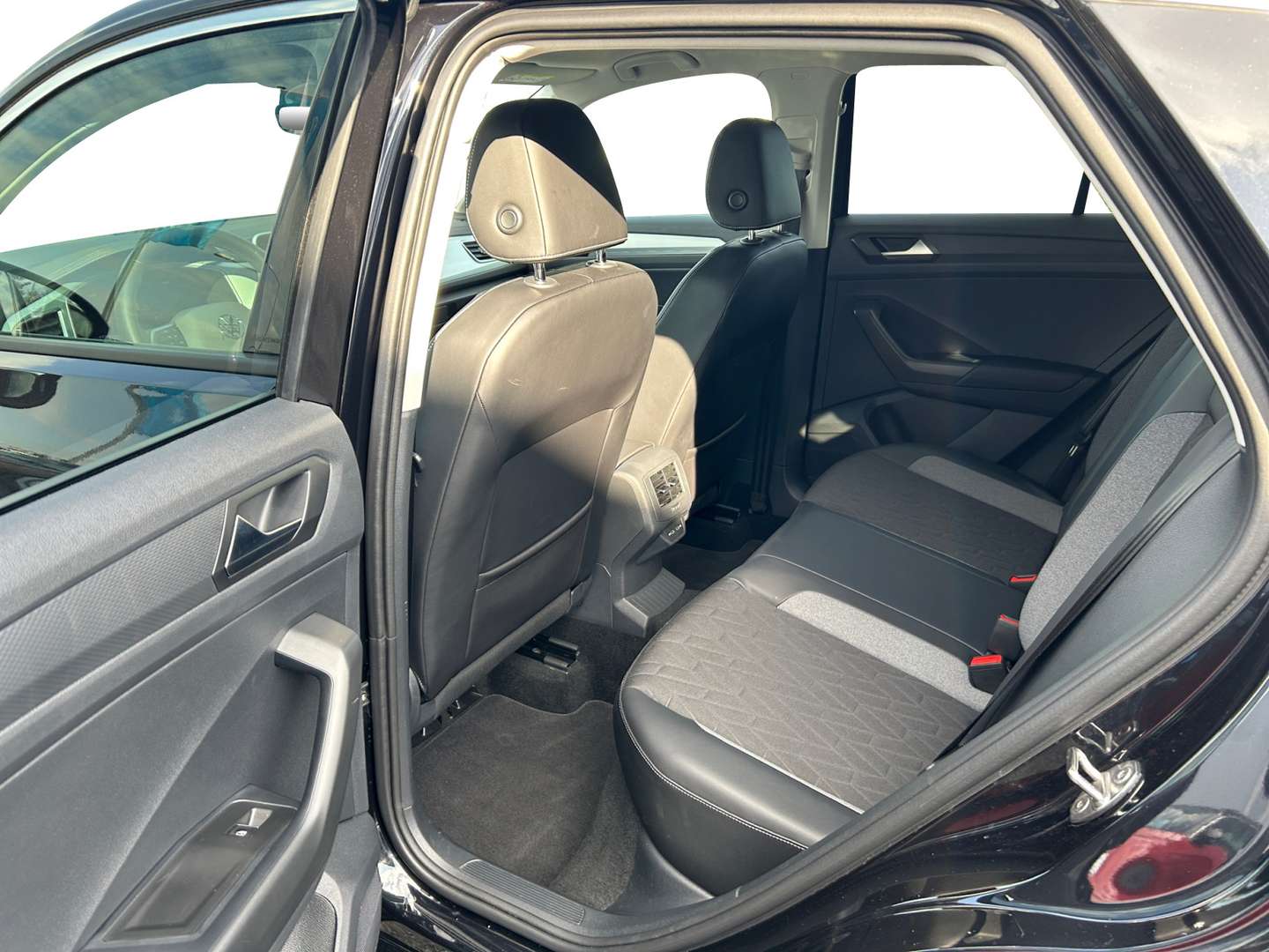 Volkswagen T-Roc TDI Goal - 2025 - Joinsteer - #10