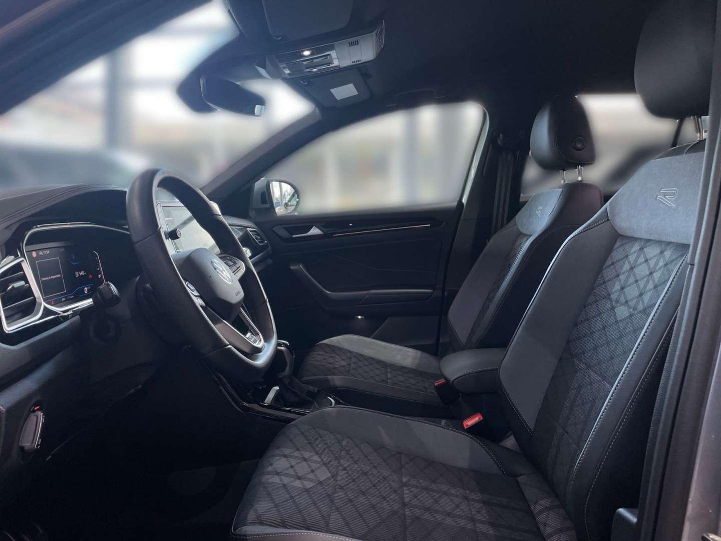 Volkswagen T-Roc R-Line - 2025 - Joinsteer - #7