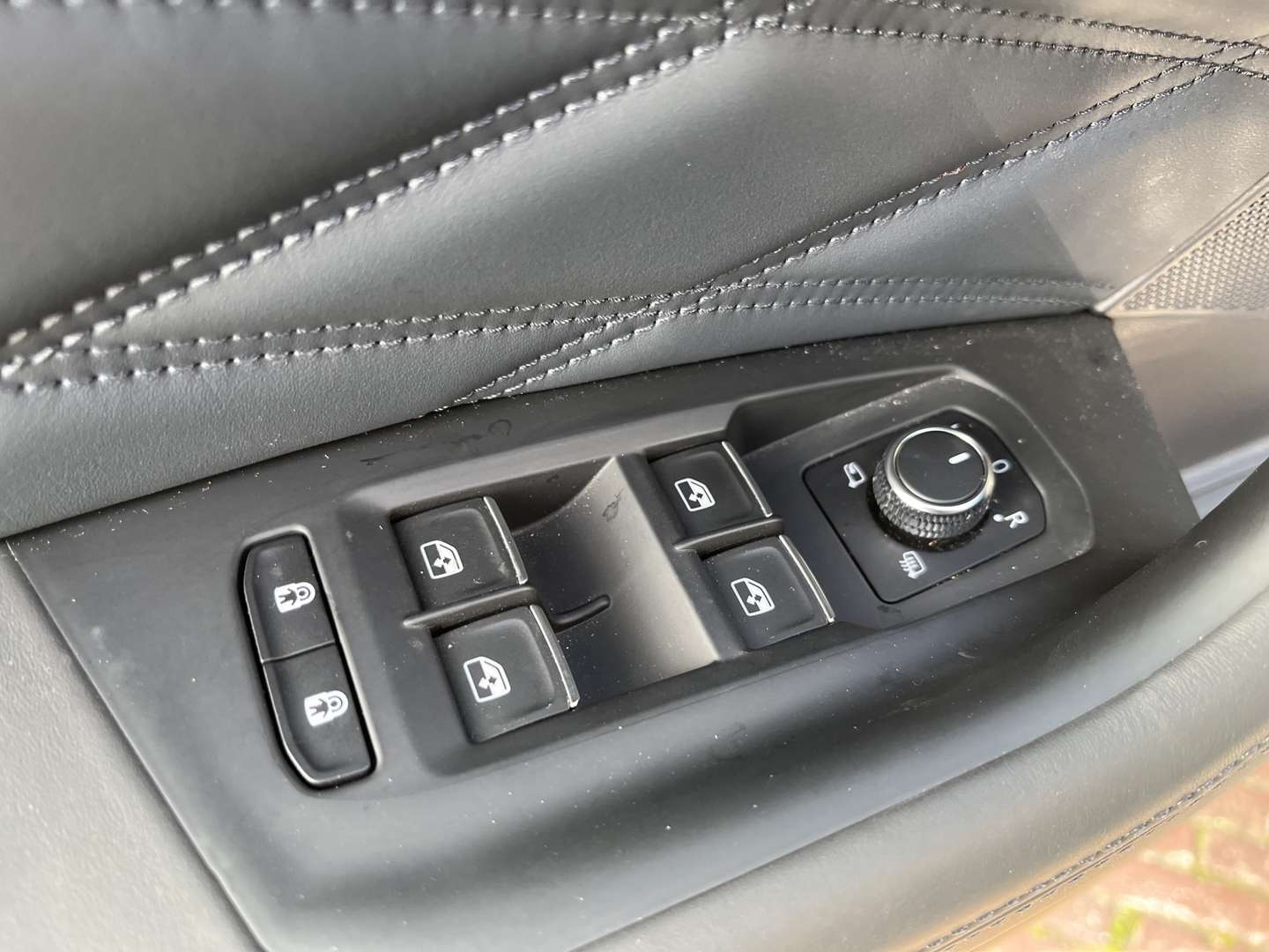 Volkswagen Touareg EHybrid 4Motion Elegance - 2022 - Joinsteer - #9