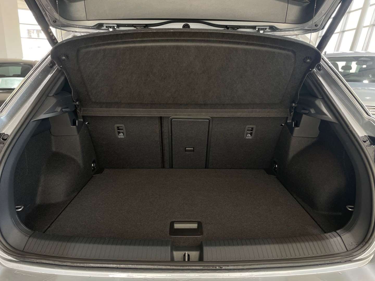 Volkswagen T-Roc R-Line - 2025 - Joinsteer - #12