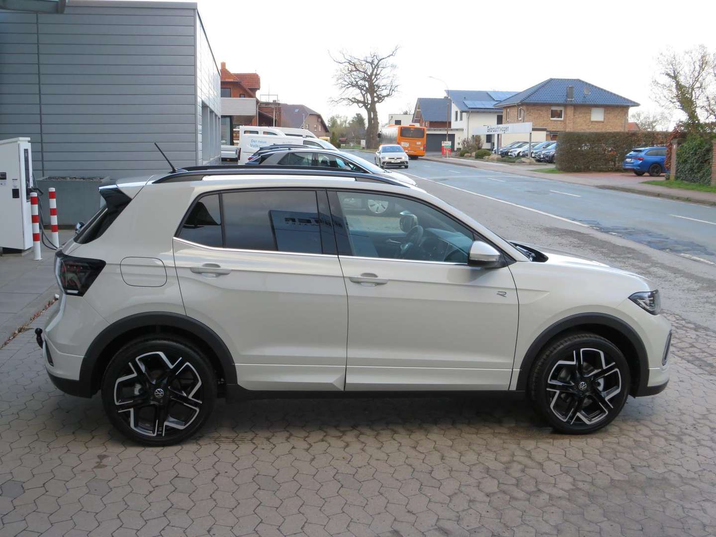 Volkswagen T-CROSS R-Line - 2026 - Joinsteer - #4