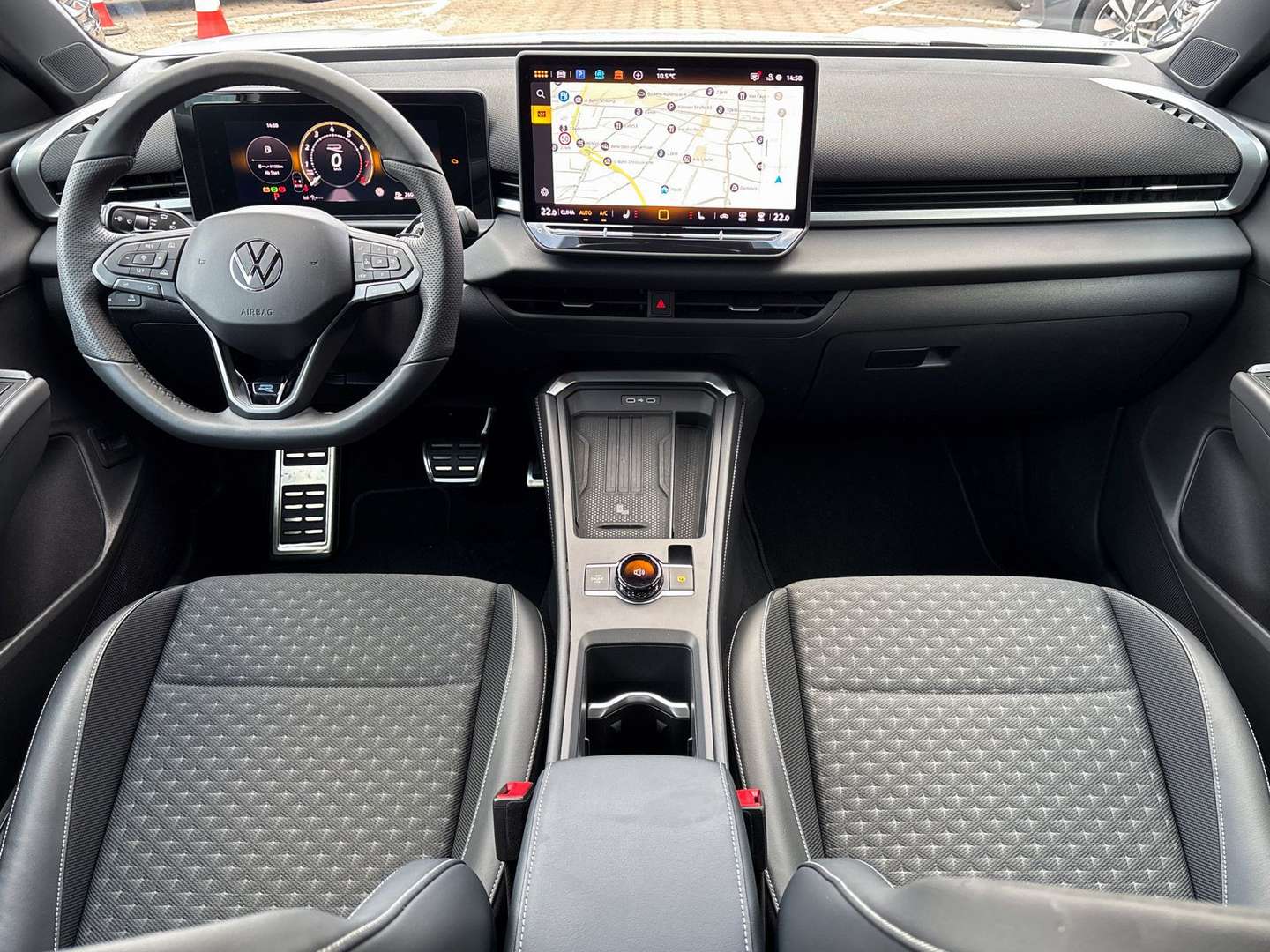 Volkswagen T-Roc R-Line - 2026 - Joinsteer - #9