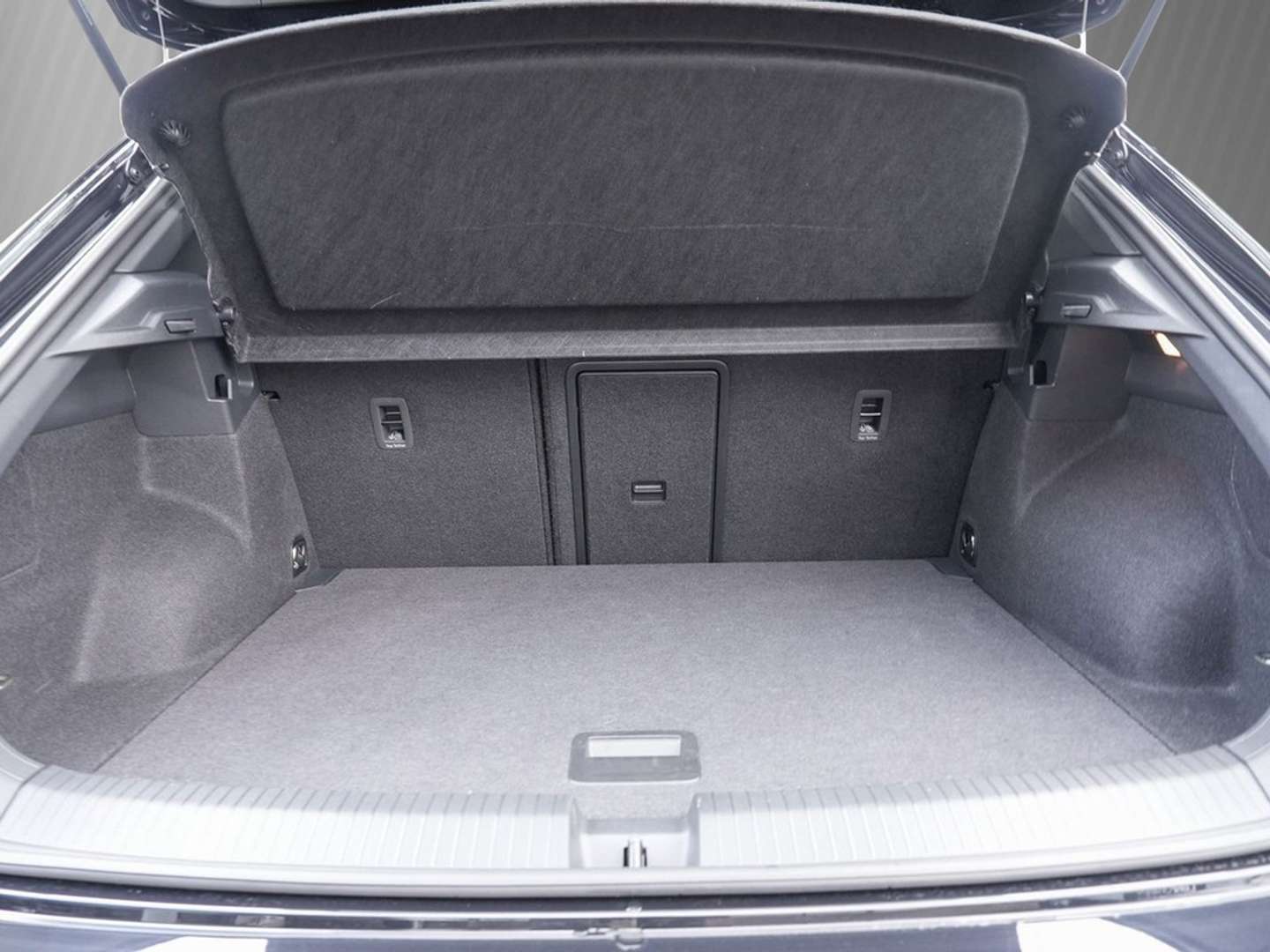 Volkswagen T-Roc R-Line - 2025 - Joinsteer - #6