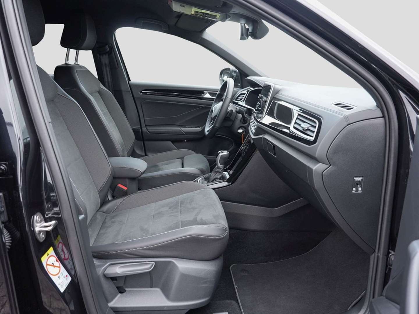 Volkswagen T-Roc R-Line - 2025 - Joinsteer - #7