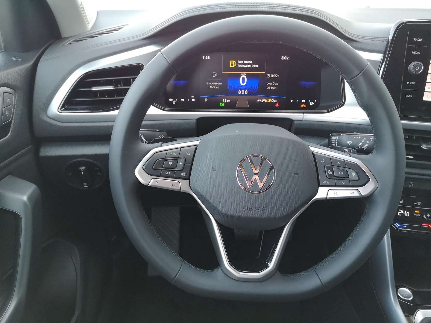 Volkswagen T-Roc TSI Life - 2025 - Joinsteer - #5