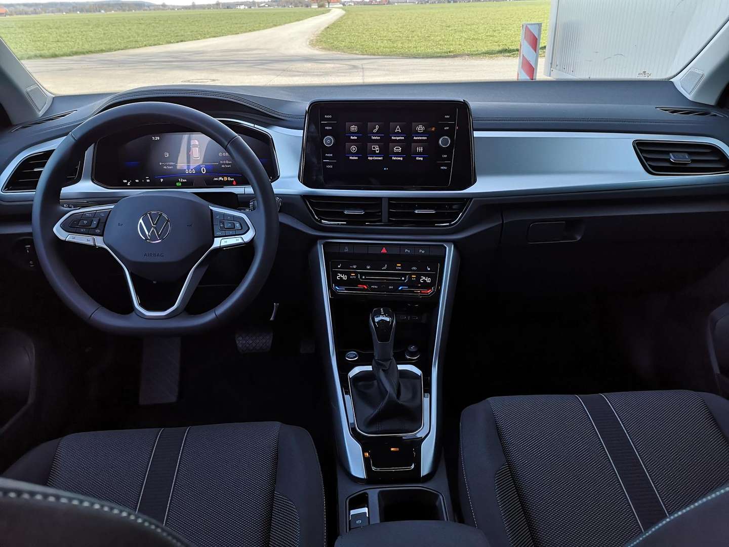 Volkswagen T-Roc TSI Life - 2025 - Joinsteer - #6