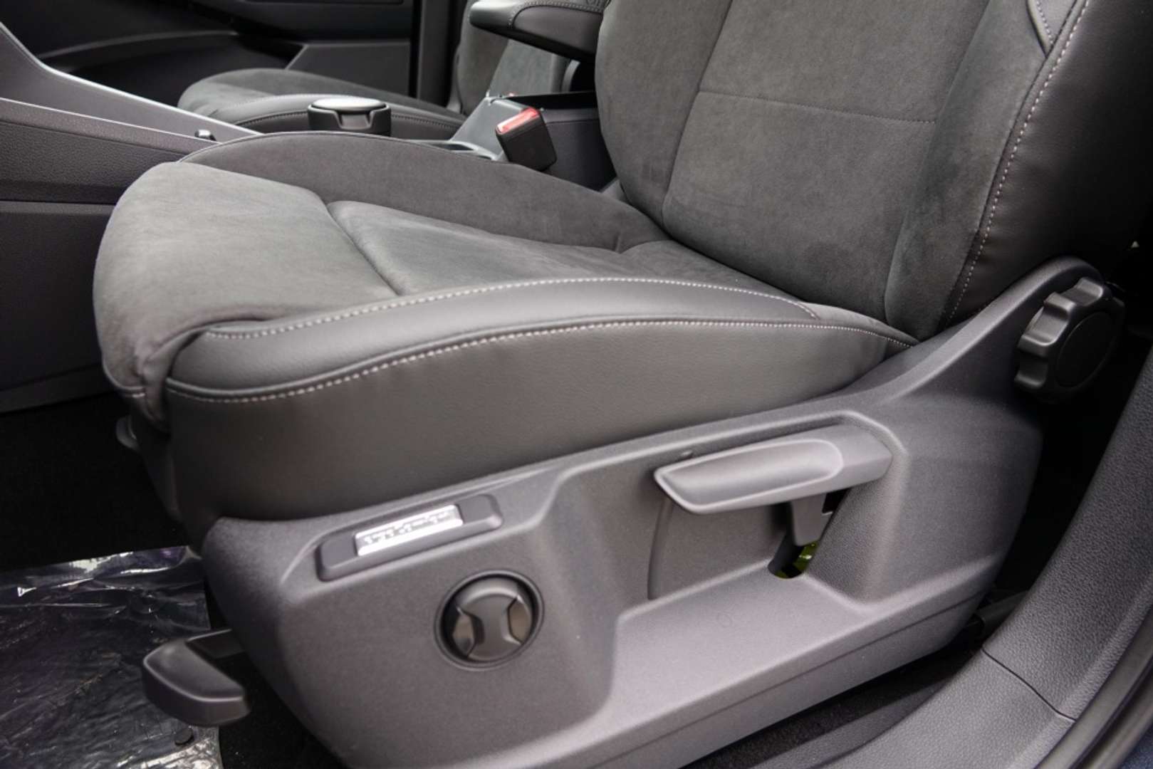 Volkswagen Caddy Maxi EHYBRID Style - 2026 - Joinsteer - #11