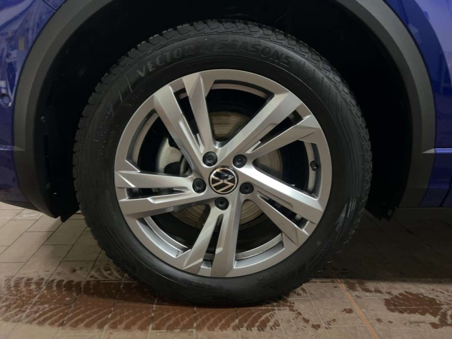 Volkswagen T-Roc R-Line - 2025 - Joinsteer - #13