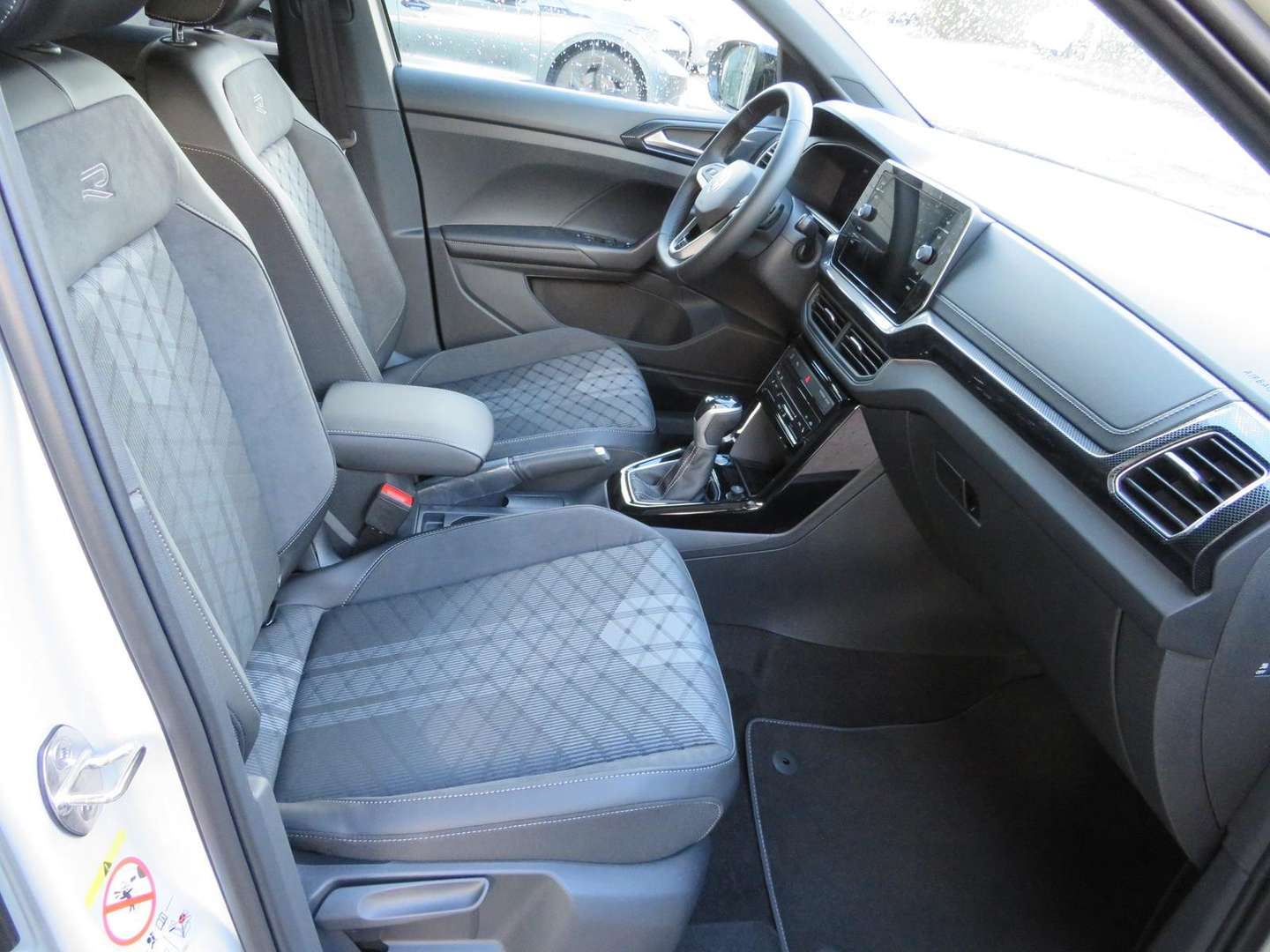 Volkswagen T-CROSS R-Line - 2026 - Joinsteer - #12