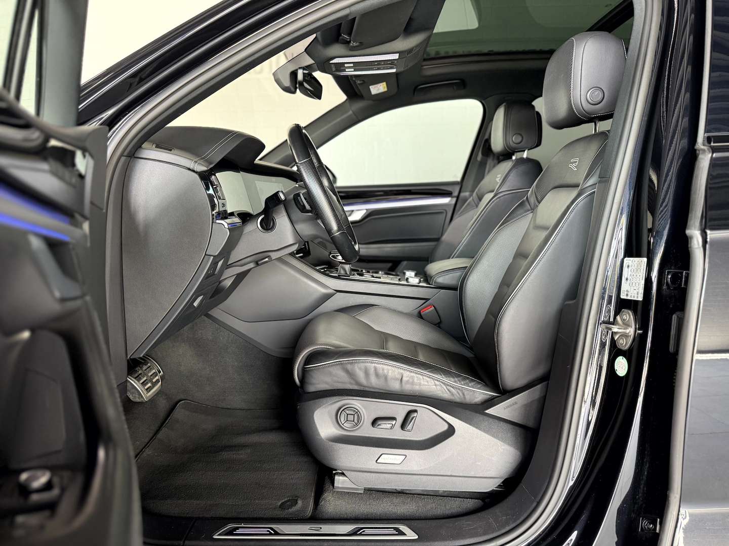 Volkswagen Touareg 4Motion R-Line - 2022 - Joinsteer - #10