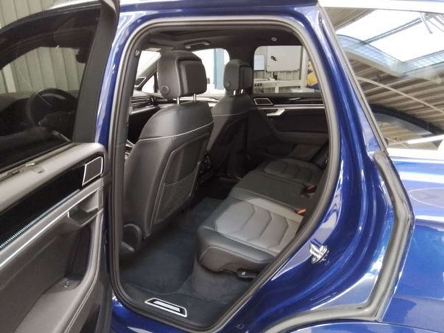 Volkswagen Touareg R-Line - 2025 - Joinsteer - #6