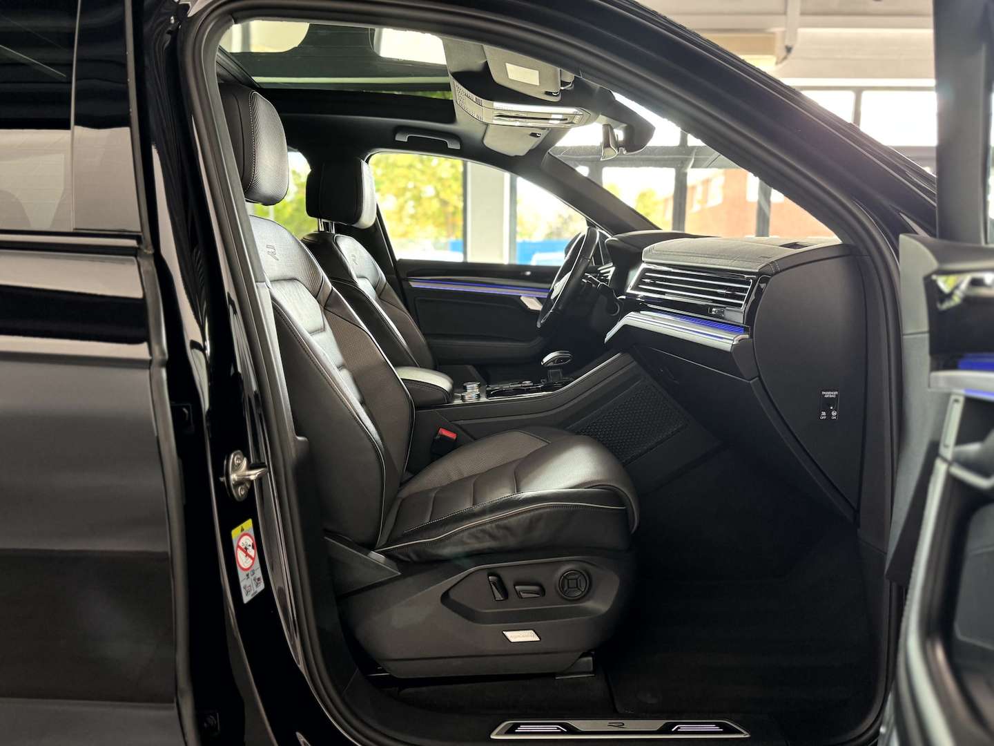 Volkswagen Touareg 4Motion R-Line - 2022 - Joinsteer - #11