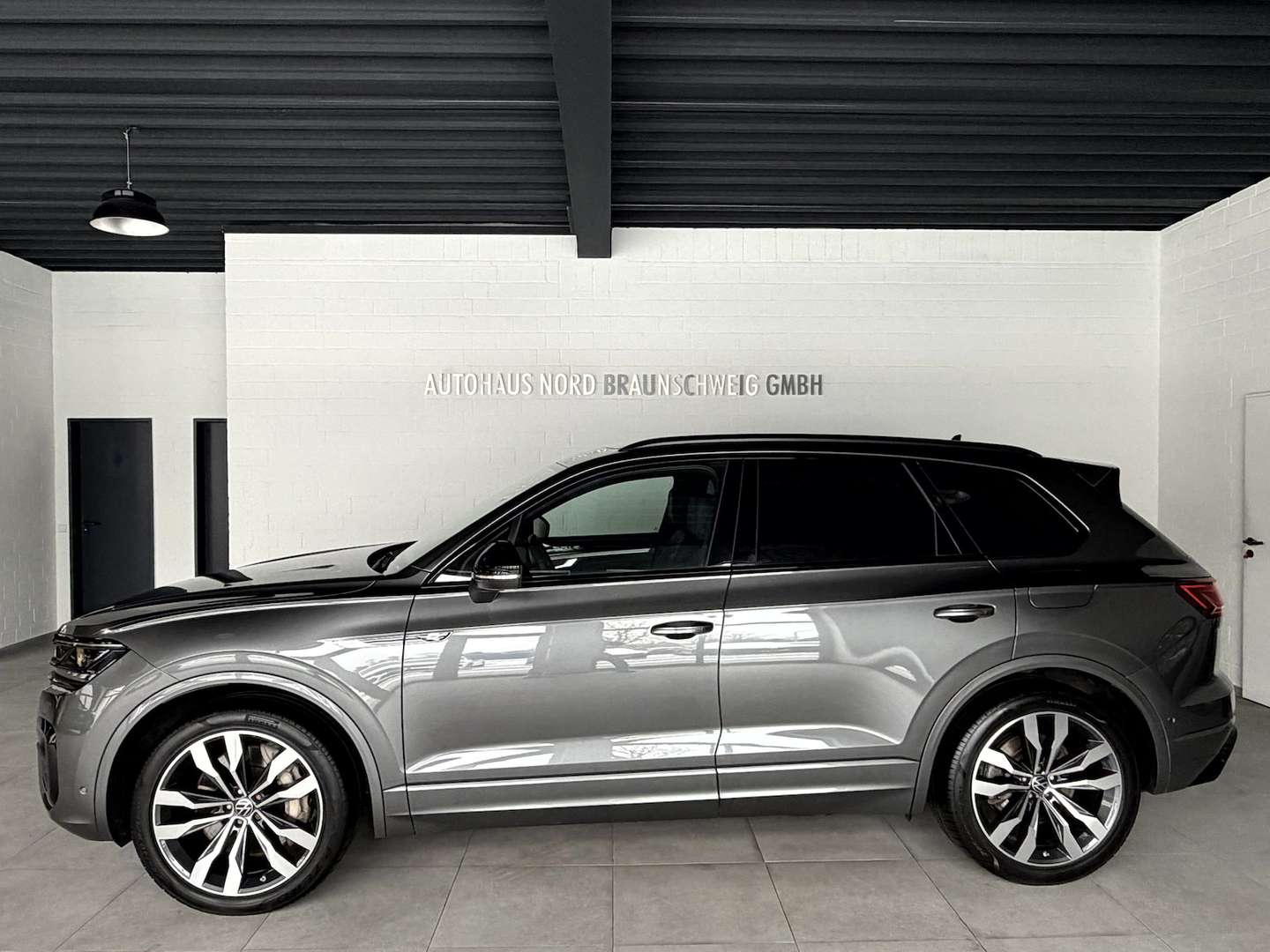Volkswagen Touareg 4Motion Black Style - 2022 - Joinsteer - #3