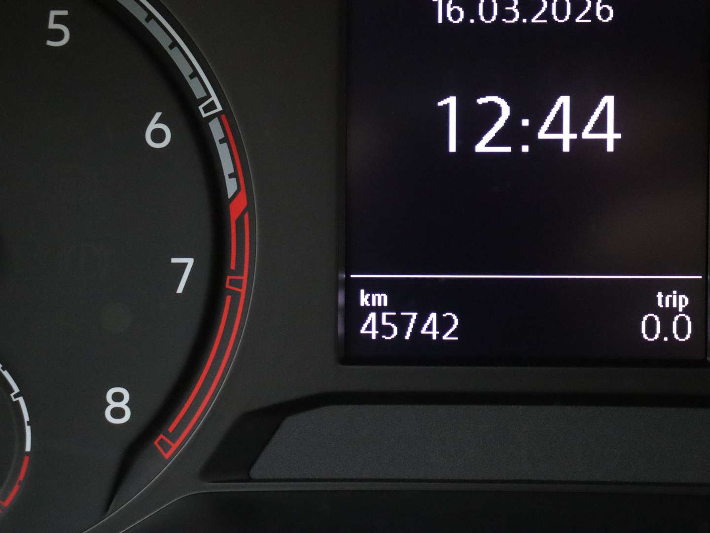 Volkswagen T-Roc TSI Style - 2022 - Joinsteer - #7