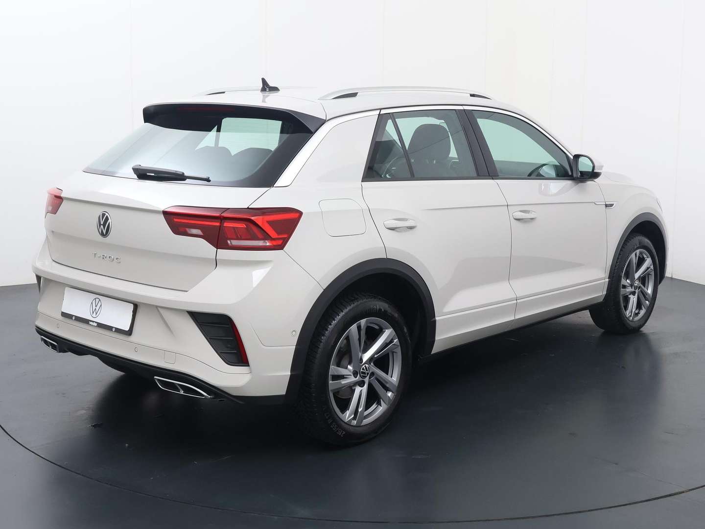 Volkswagen T-Roc R-Line - 2024 - Joinsteer - #4