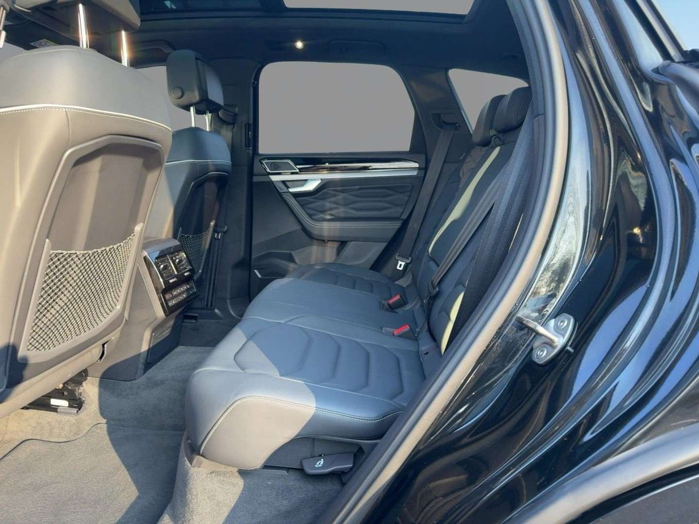 Volkswagen Touareg TDI R-Line - 2025 - Joinsteer - #8
