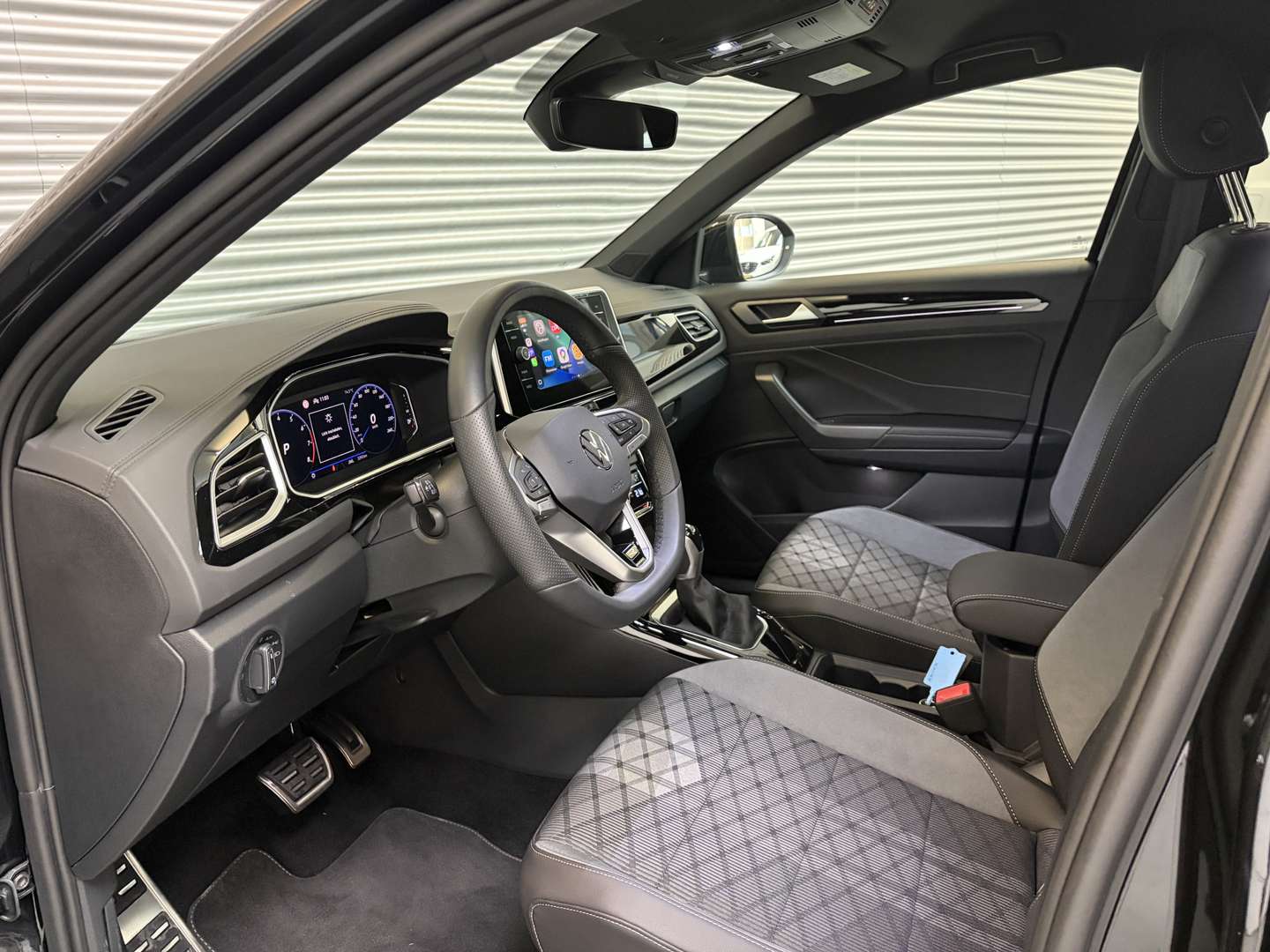 Volkswagen T-Roc R-Line - 2025 - Joinsteer - #6