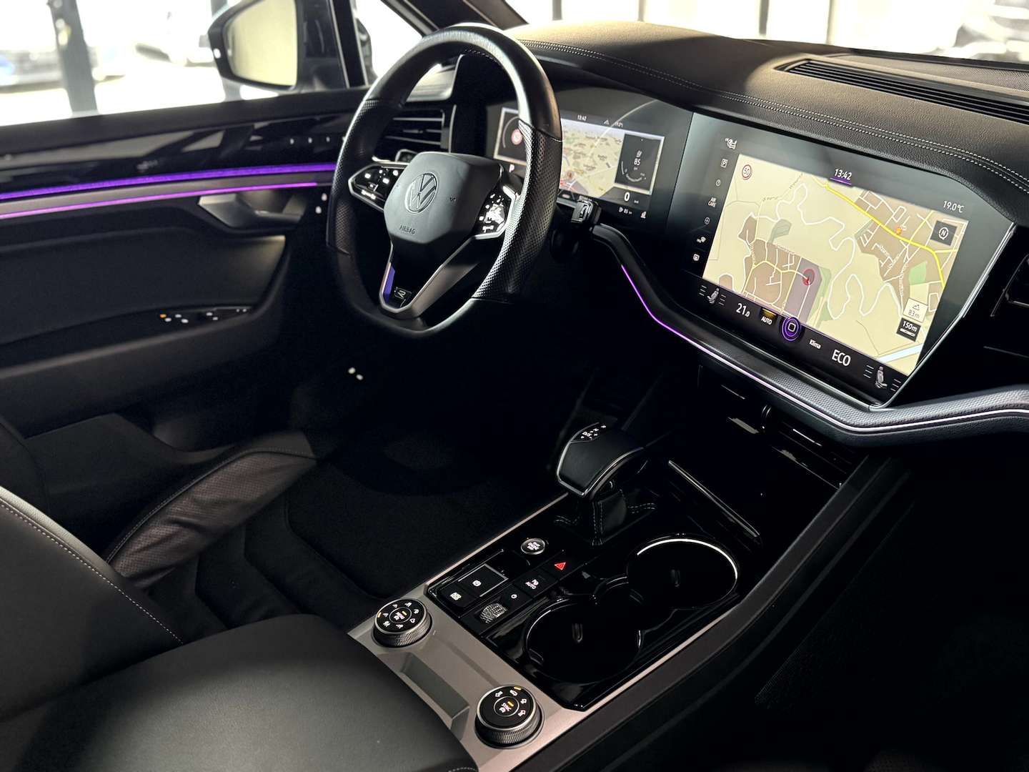 Volkswagen Touareg R - 2021 - Joinsteer - #12