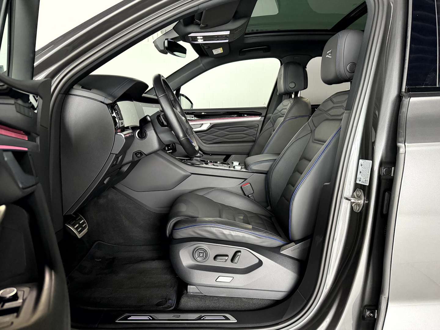 Volkswagen Touareg 4Motion Black Style - 2022 - Joinsteer - #10