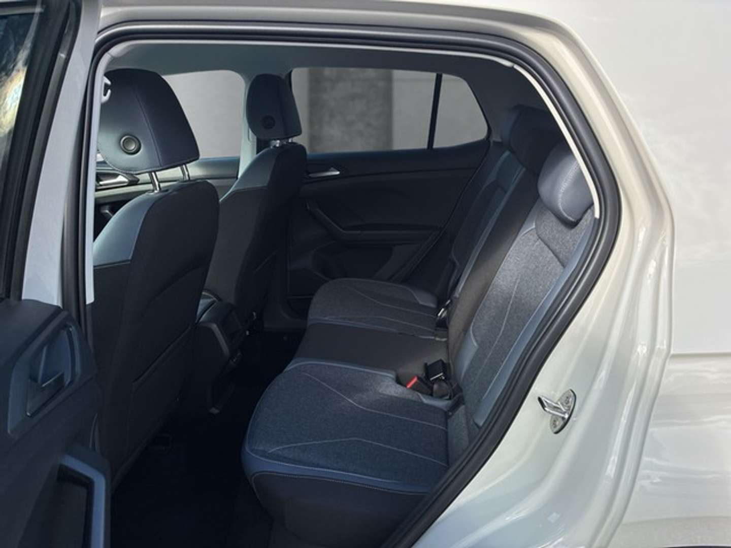 Volkswagen T-CROSS TSI Style - 2024 - Joinsteer - #14
