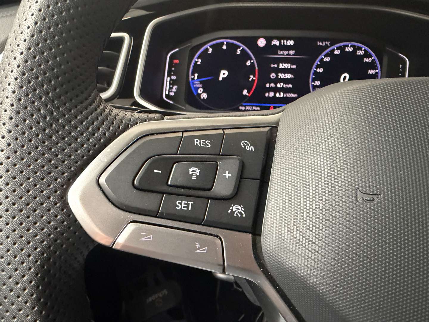 Volkswagen T-Roc R-Line - 2025 - Joinsteer - #11