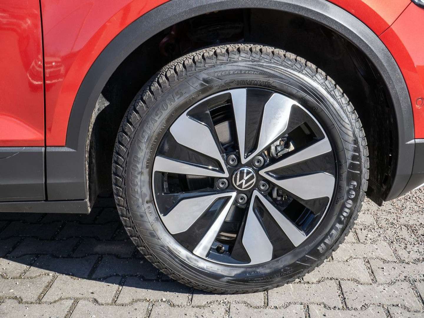 Volkswagen T-Roc TSI Move - 2024 - Joinsteer - #5