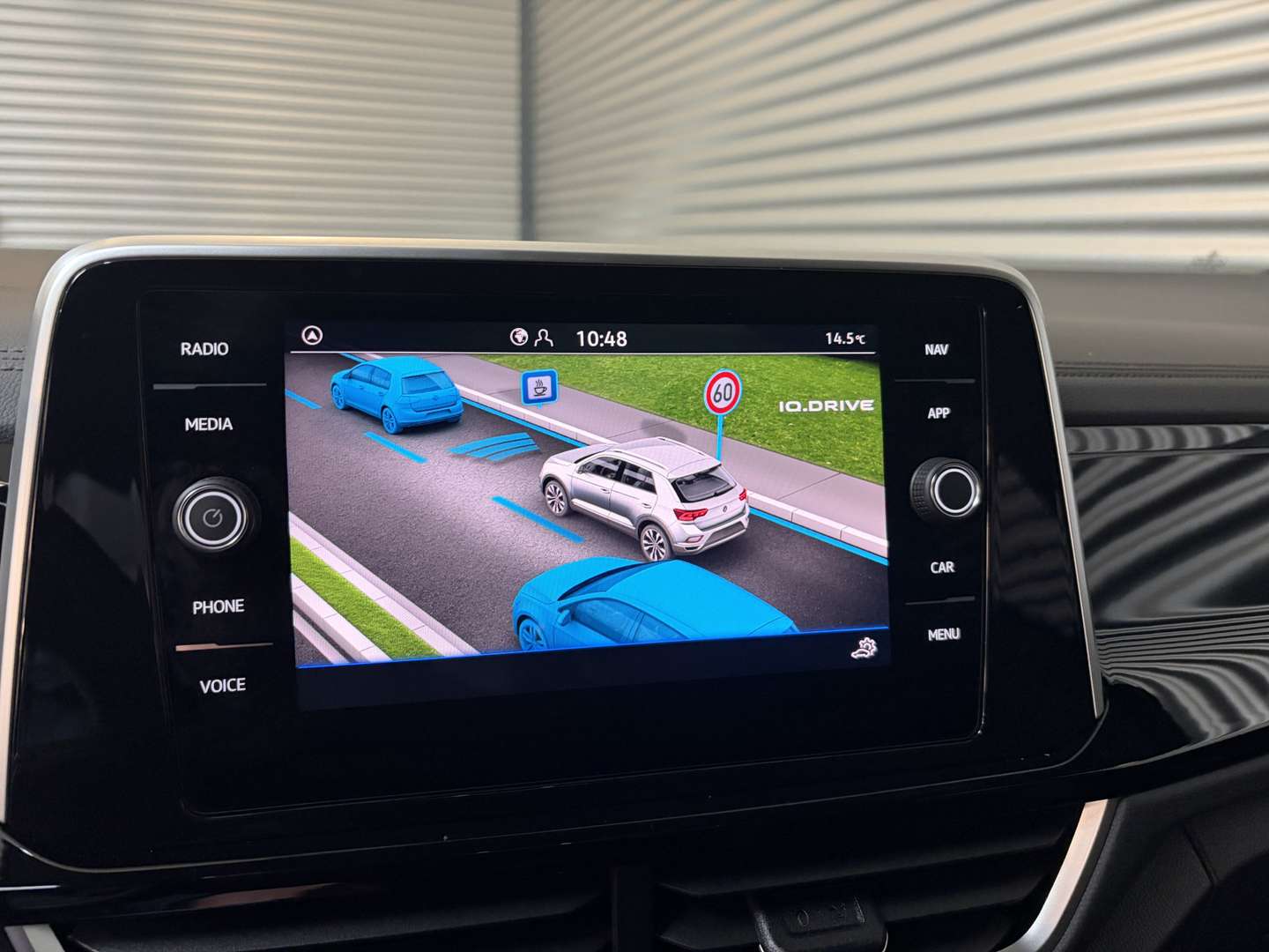 Volkswagen T-Roc R-Line - 2024 - Joinsteer - #18