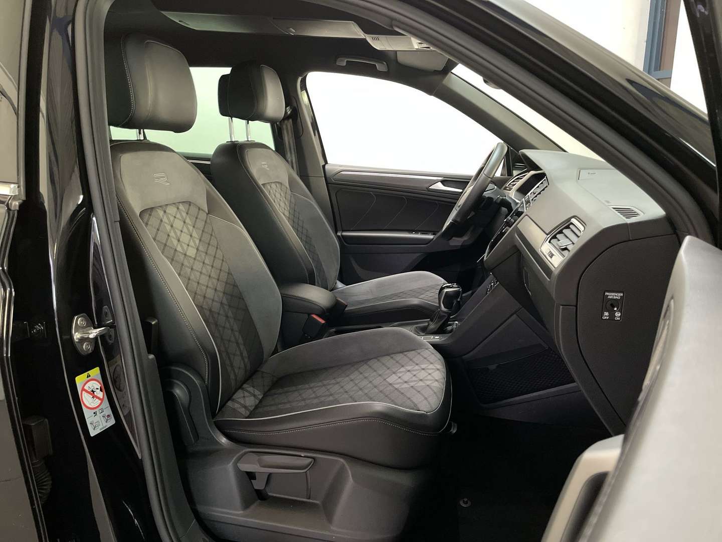 Volkswagen TIGUAN R-Line - 2020 - Joinsteer - #3