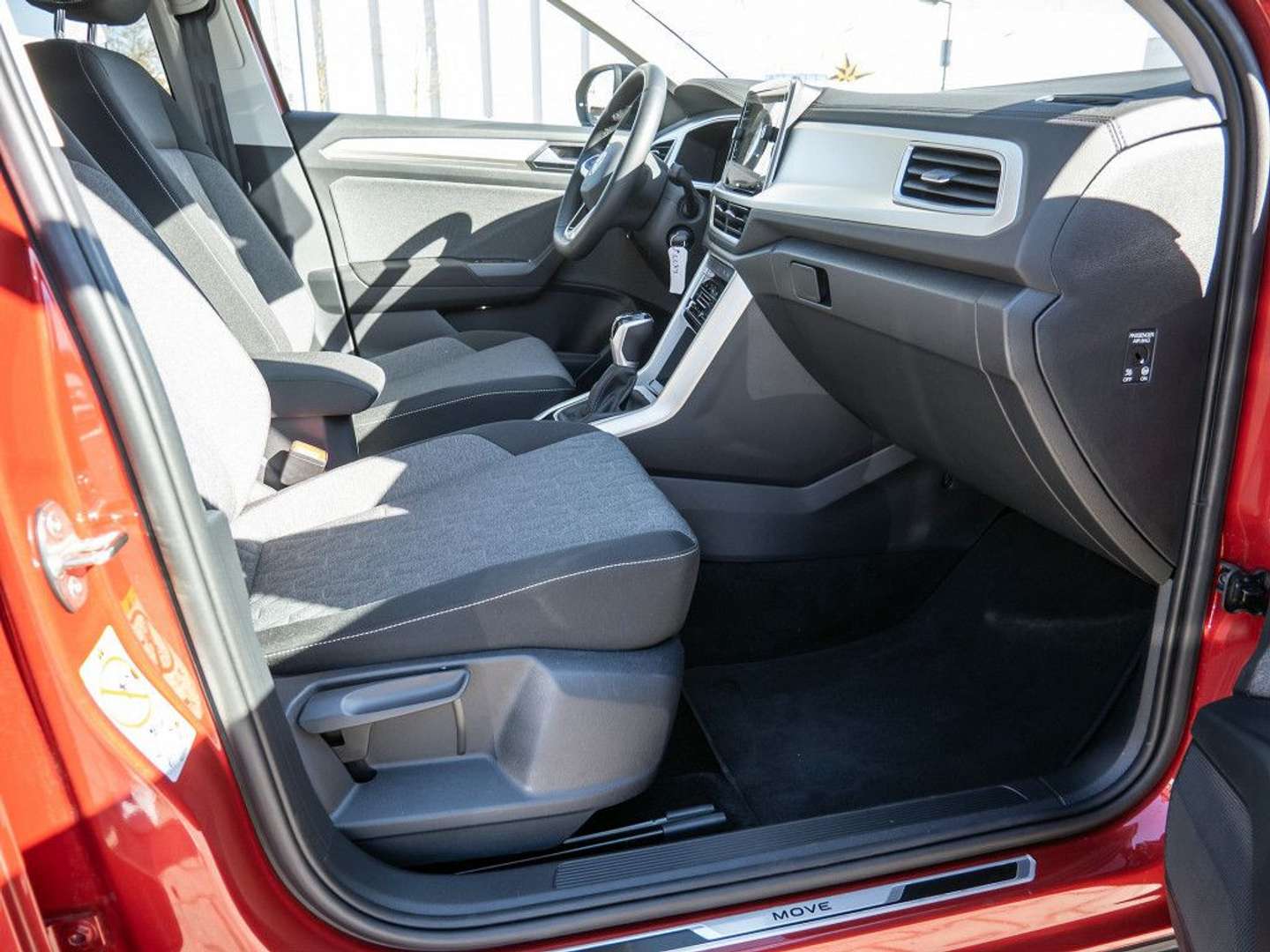 Volkswagen T-Roc TSI Move - 2024 - Joinsteer - #6