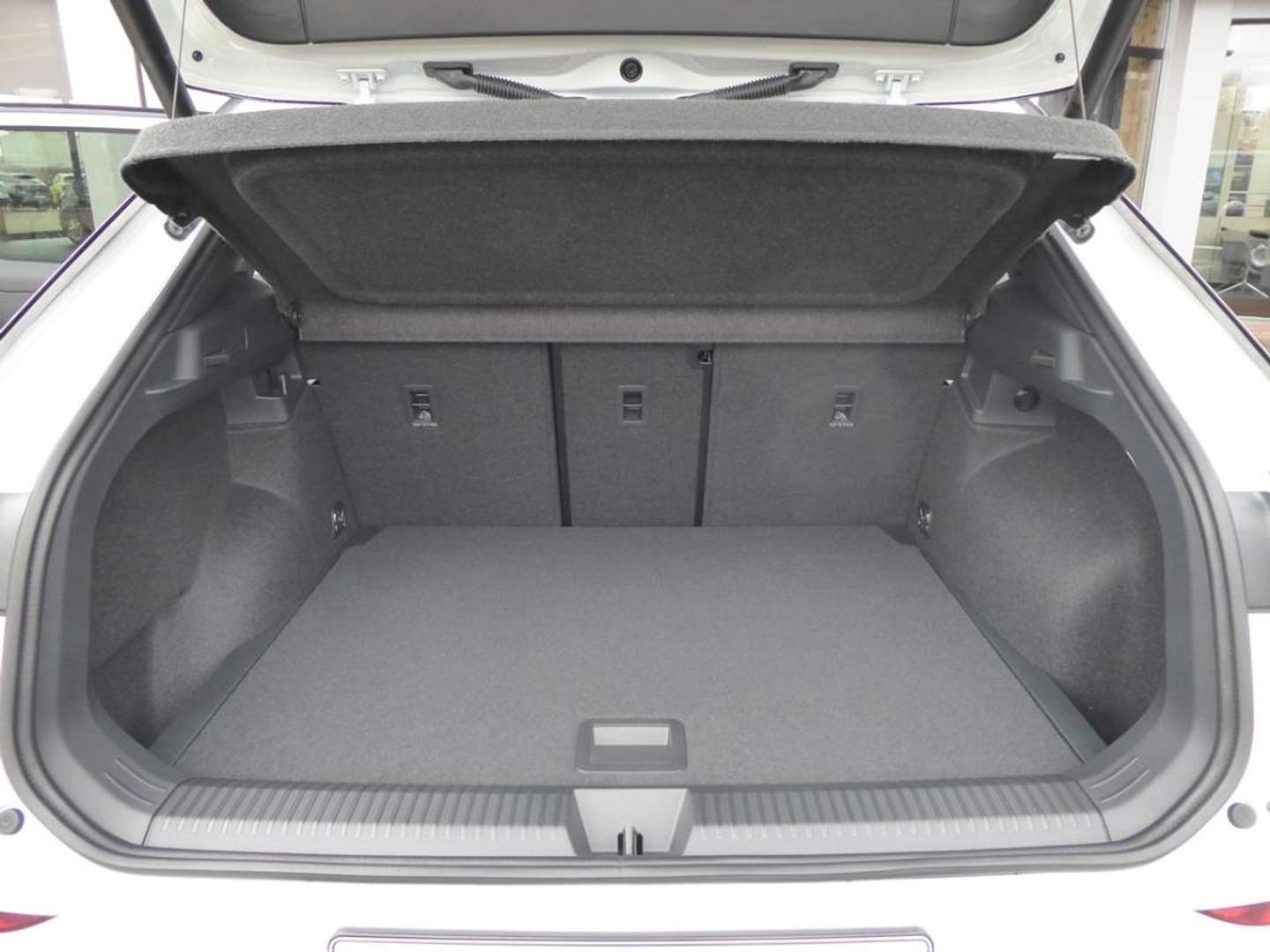 Volkswagen T-Roc R-Line - 2025 - Joinsteer - #5