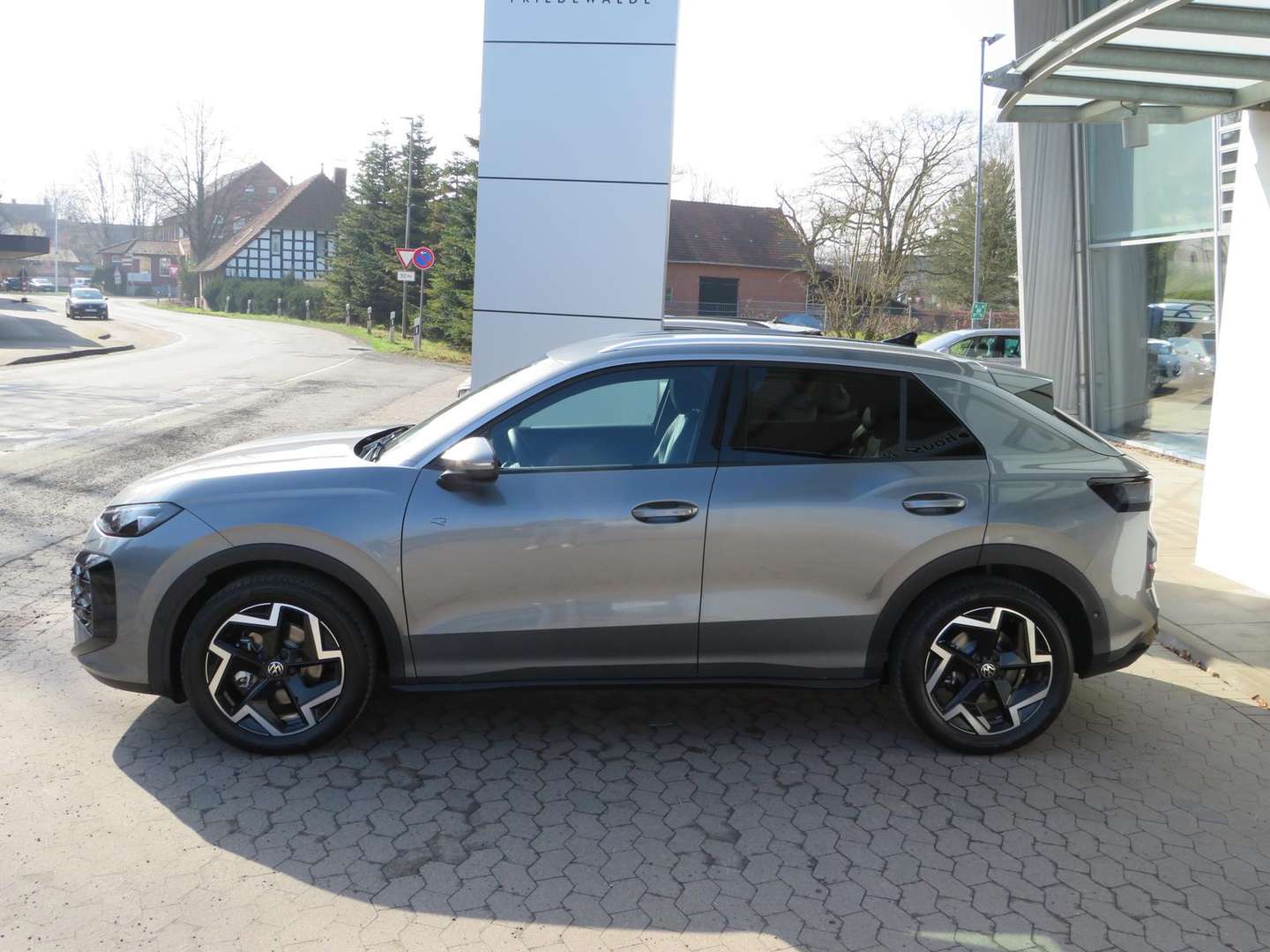 Volkswagen T-Roc R-Line - 2026 - Joinsteer - #8