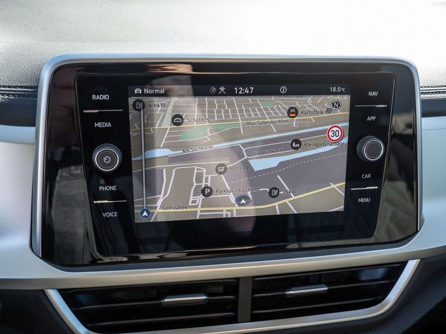 Volkswagen T-Roc TSI Move - 2024 - Joinsteer - #10