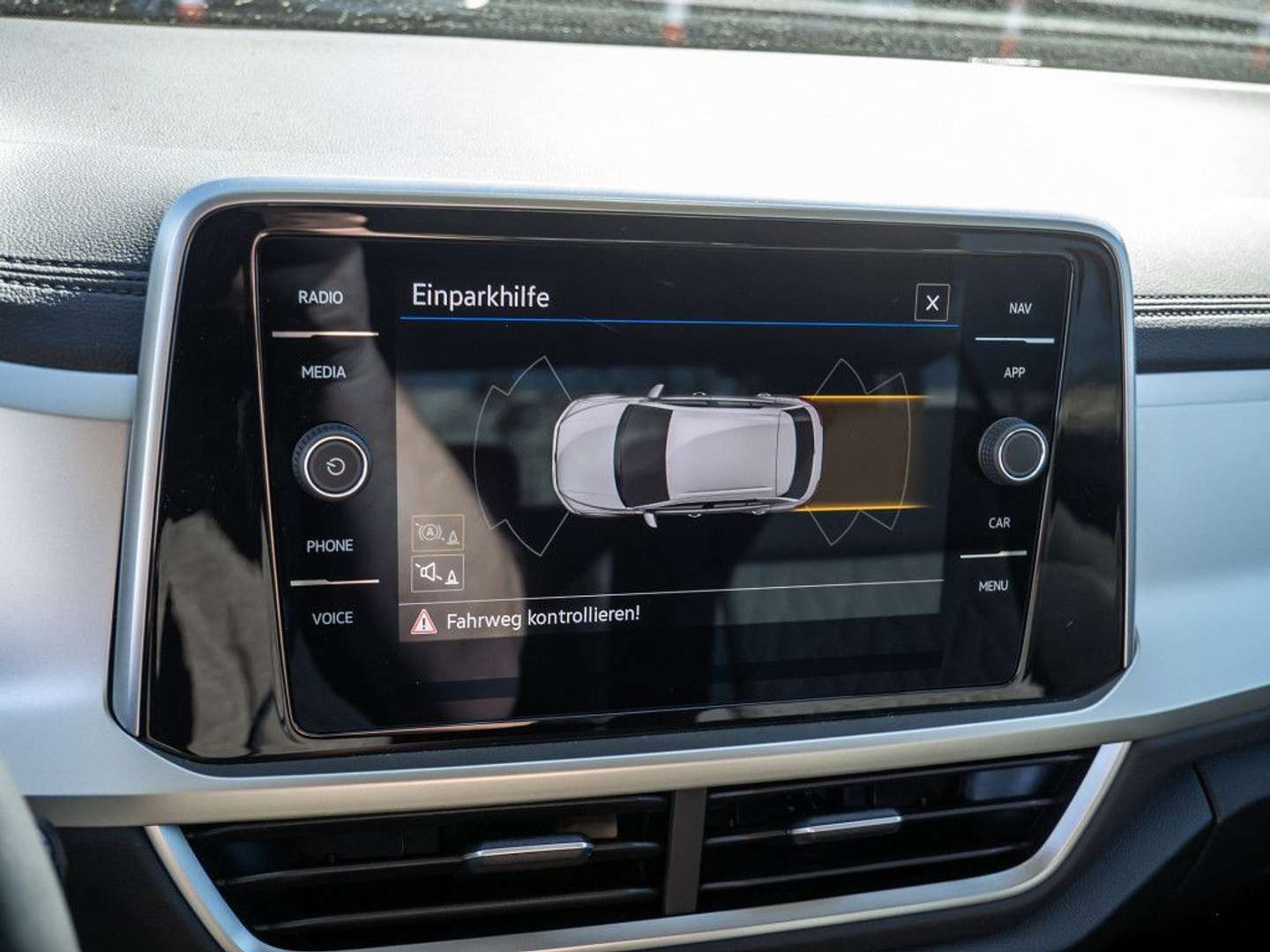 Volkswagen T-Roc TSI Move - 2024 - Joinsteer - #13