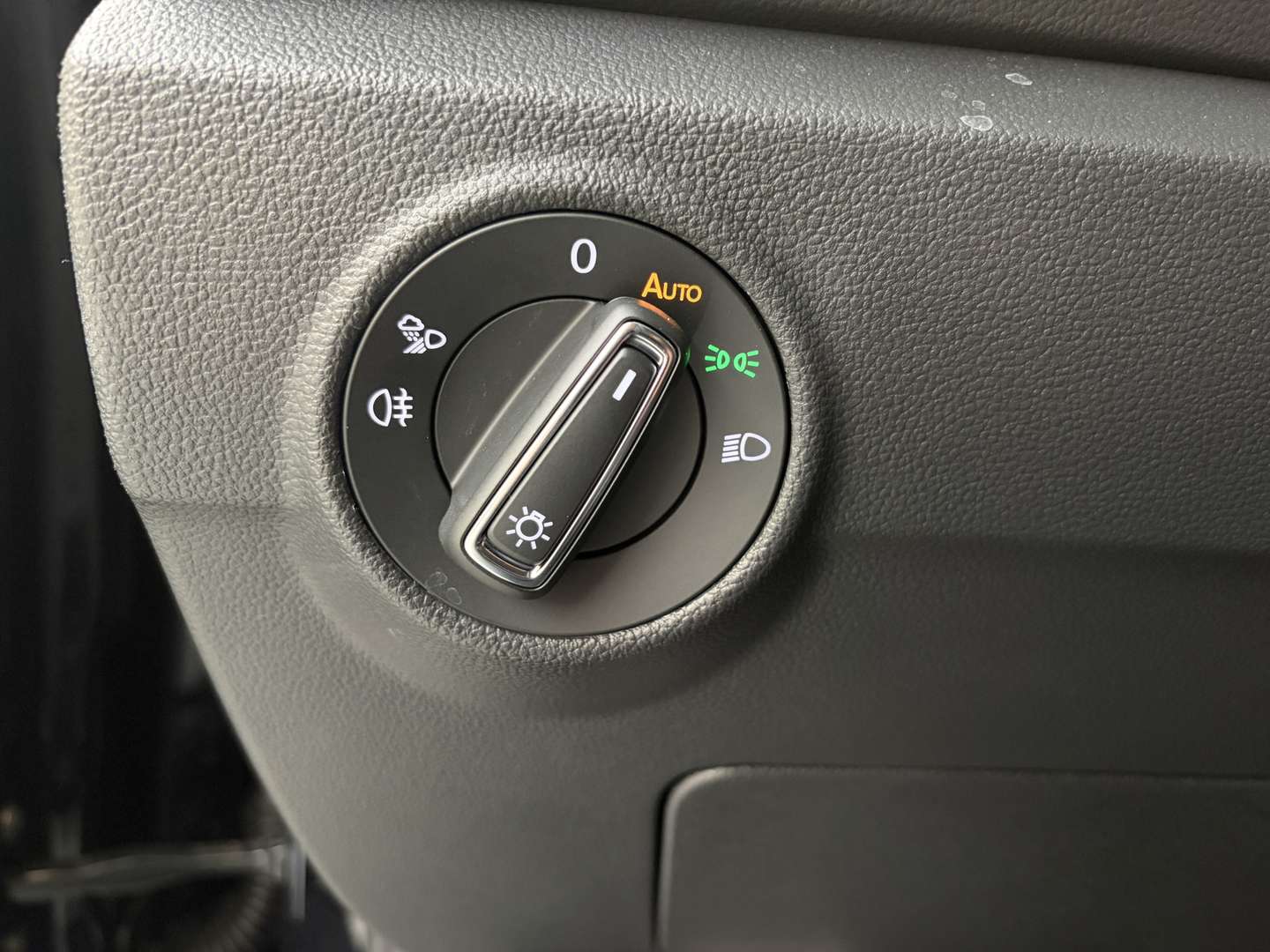 Volkswagen T-Roc R-Line - 2025 - Joinsteer - #28