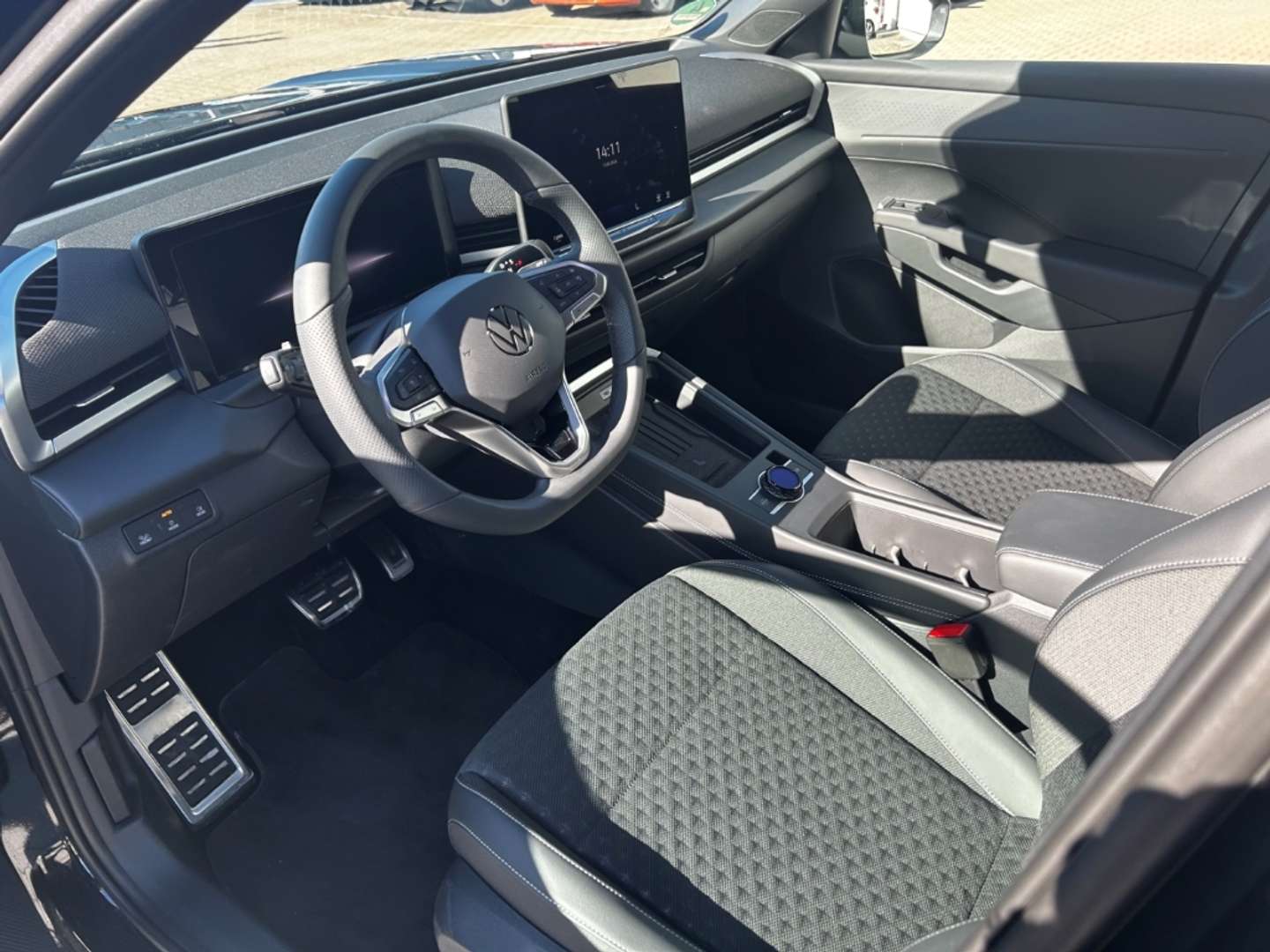 Volkswagen T-Roc R-Line - 2026 - Joinsteer - #8