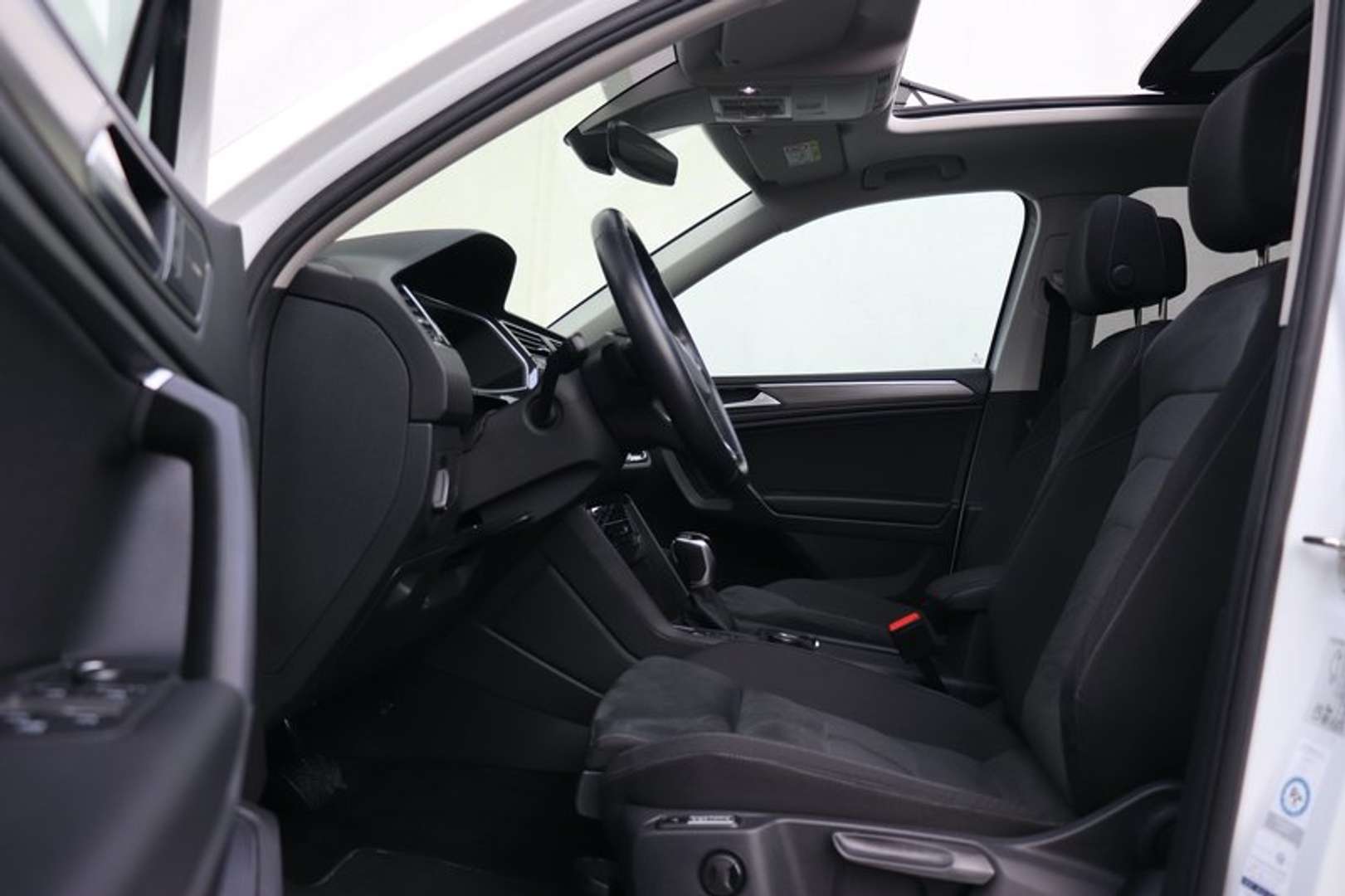Volkswagen TIGUAN TDI Elegance 4Motion - 2022 - Joinsteer - #9